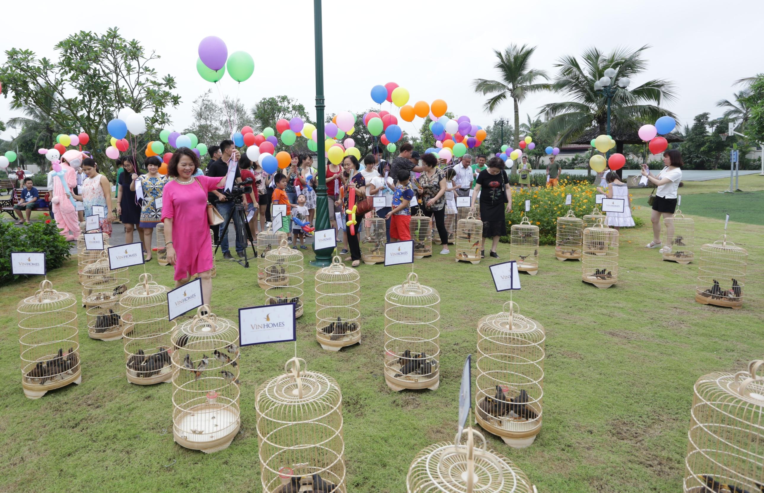 le hoi phong sinh tai Vinhomes Riverside anh 6