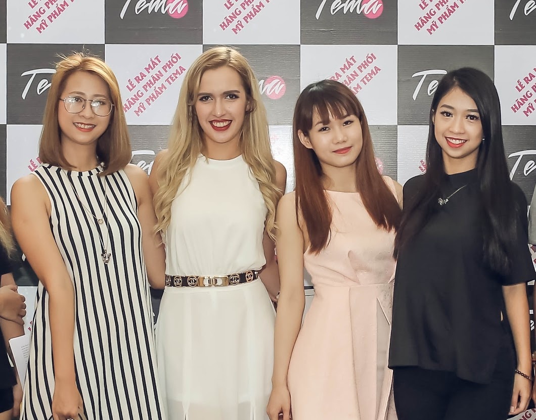 Giam gia lon dip ra mat sieu thi my pham chinh hang Tema hinh anh