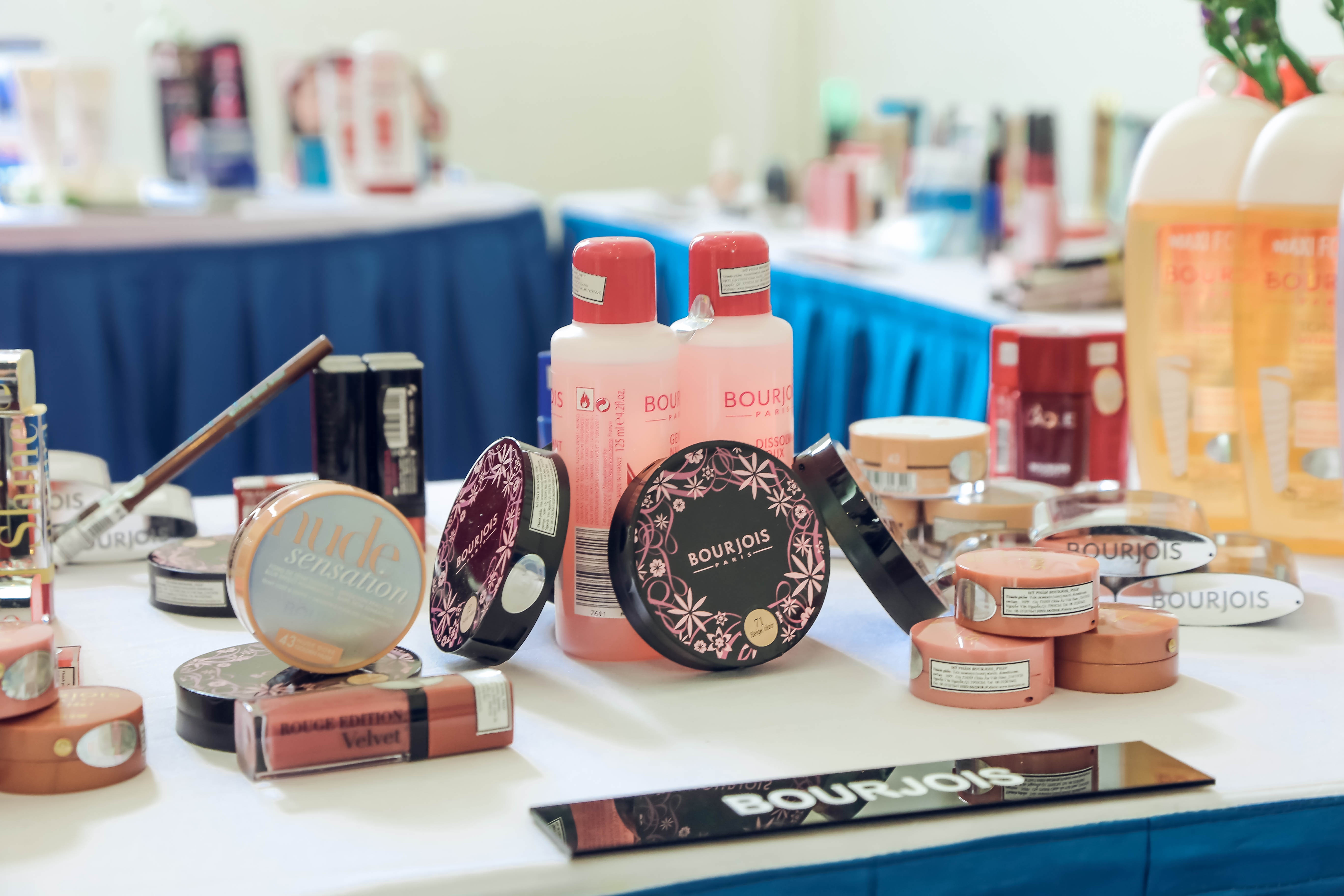 ra mắt hãng phân phối mỹ phẩm Tema ảnh 3 ra mat hang phan phoi my pham Tema anh 3