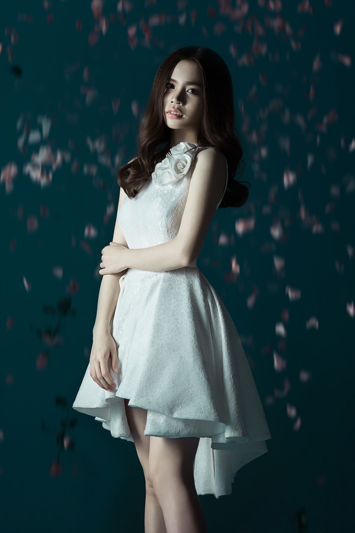 LuxyNguyen ra mat BST Spring Summer 2016 anh 2