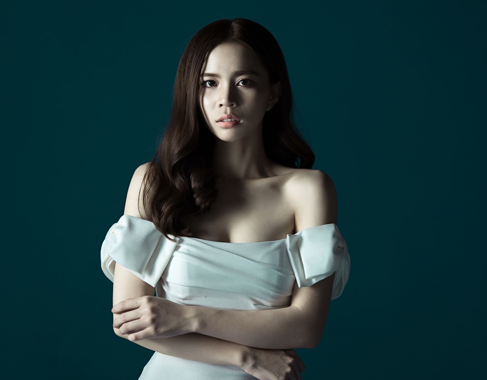 Ve dep nang thien nga trong BST Spring Summer cua LuxyNguyen hinh anh