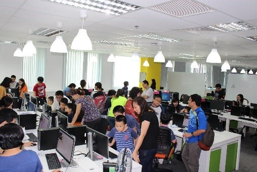 Cong ty CA Advance Vietnam day lap trinh cho tre anh 5