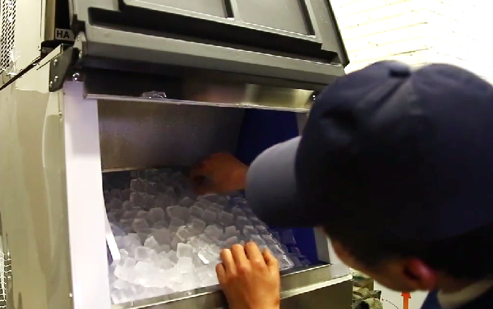 dịch vụ sửa chữa máy làm đá viên của Hải Âu ảnh 1 dich vu sua chua may lam da vien cua Hai Au anh 1