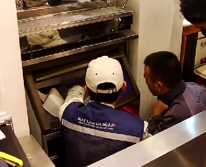 Tap doan Hai Au ra mat dich vu sua chua may lam da vien hinh anh