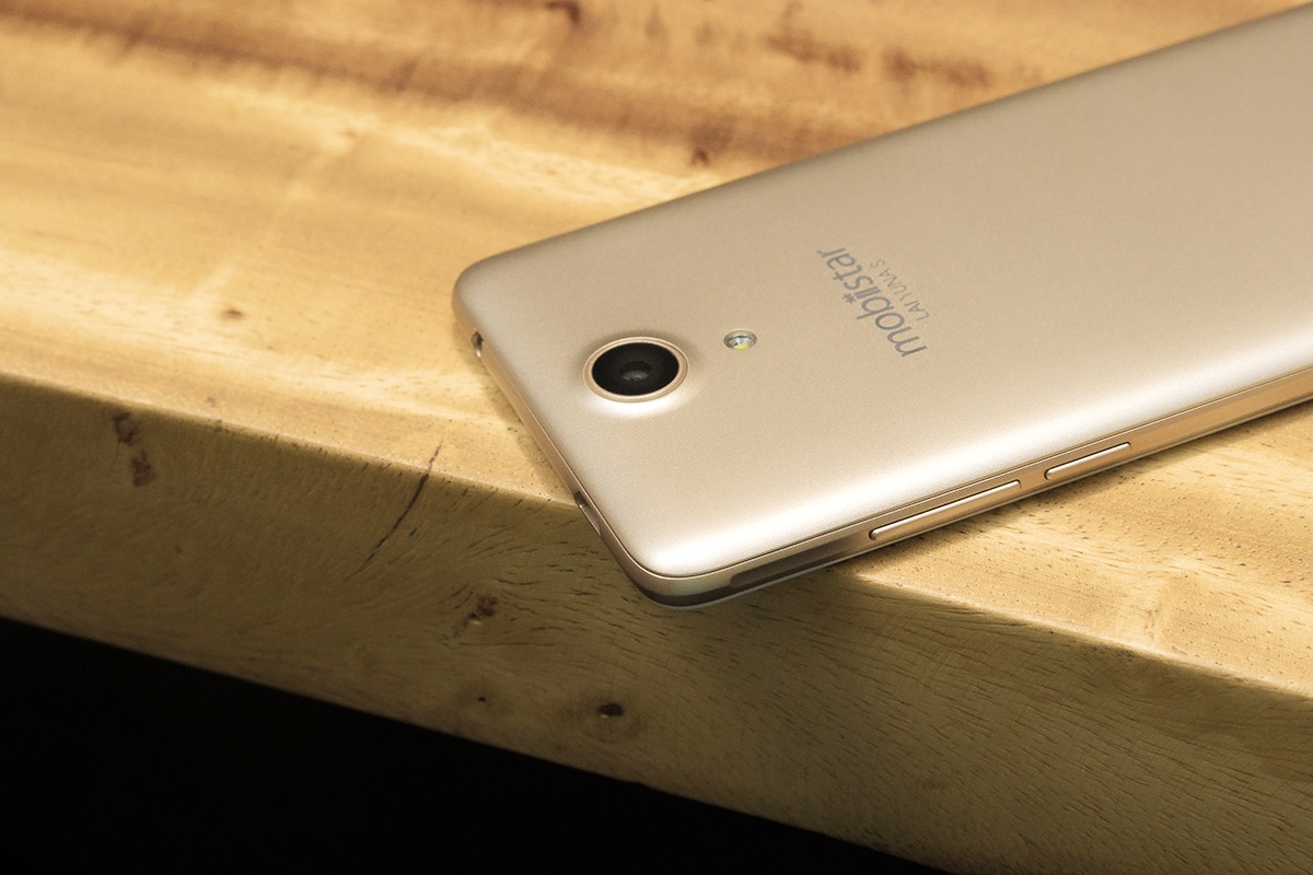 mua dien thoai LAI Yuna S cua Mobiistar anh 4