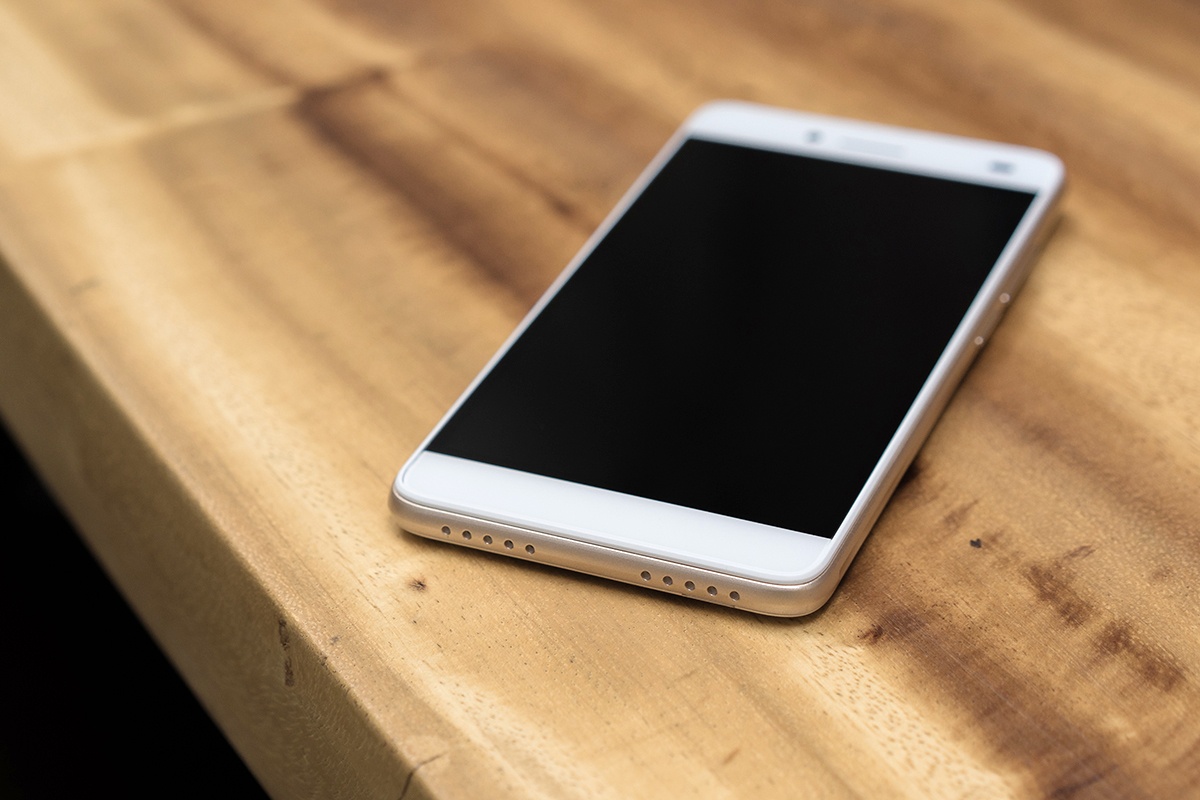 mua dien thoai LAI Yuna S cua Mobiistar anh 5