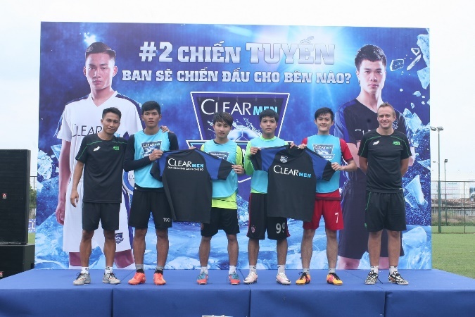 Dwight Yorke va Ronny Johnsen den Viet Nam anh 2