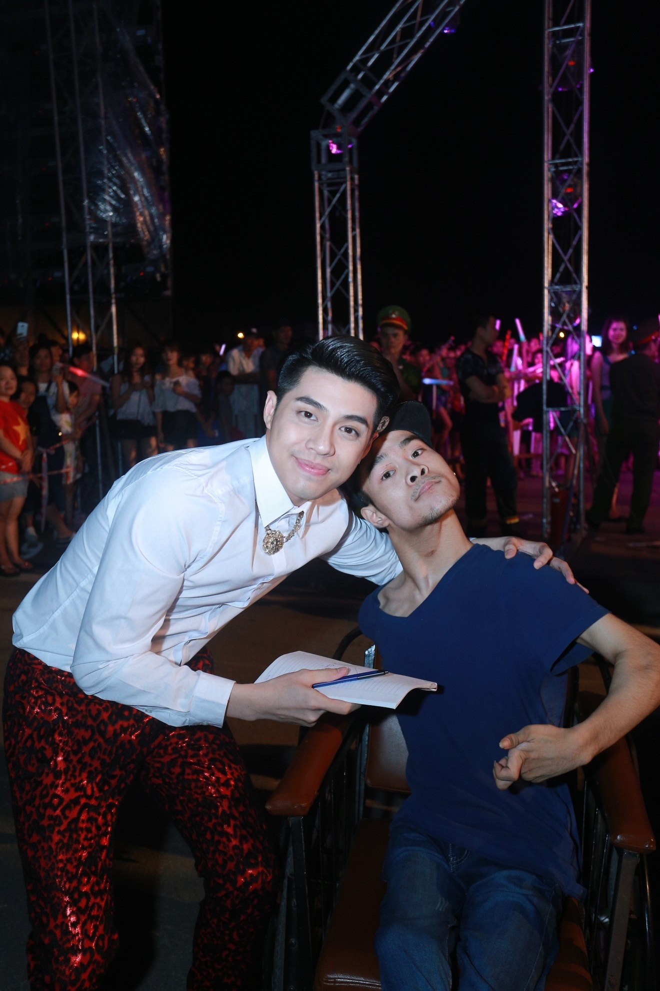 đêm nhạc miễn phí ngày 10/6 của Habeco ảnh 4 dem nhac mien phi ngay 10/6 cua Habeco anh 4