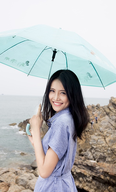 cac phoi do pastel voi dien thoai anh 7