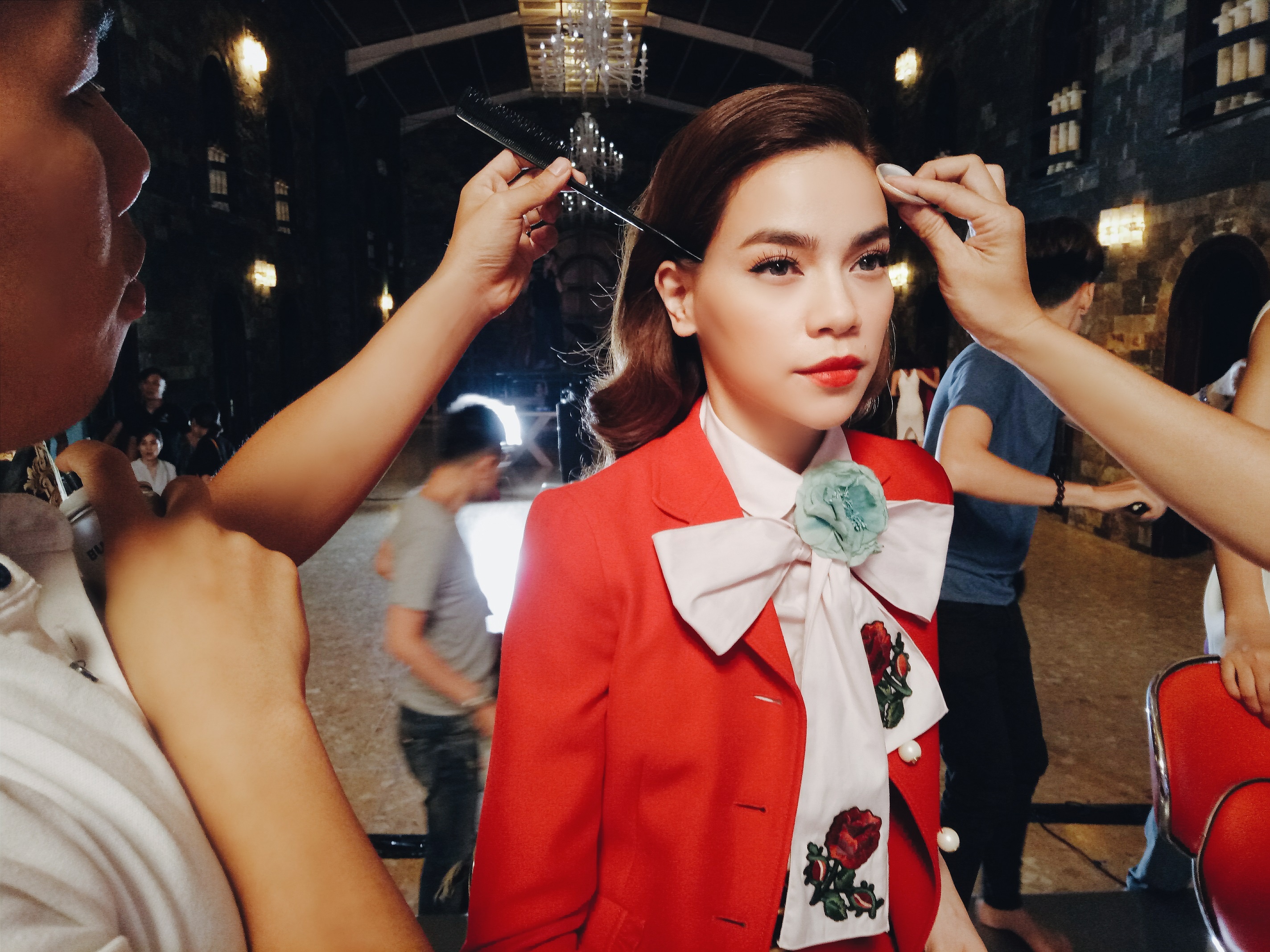 Ho Ngoc Ha trong hau truong The Face anh 4