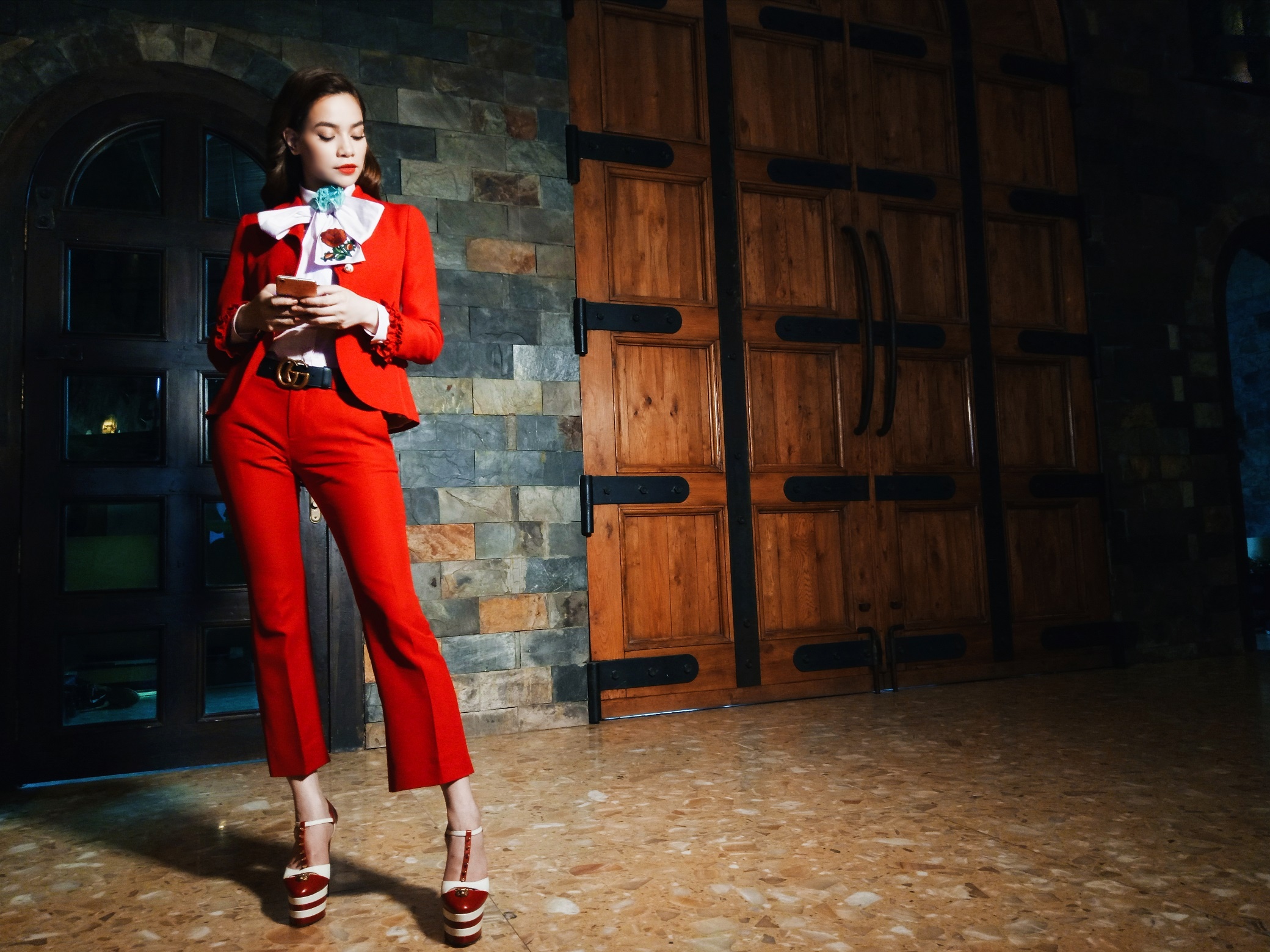 Ho Ngoc Ha trong hau truong The Face anh 7