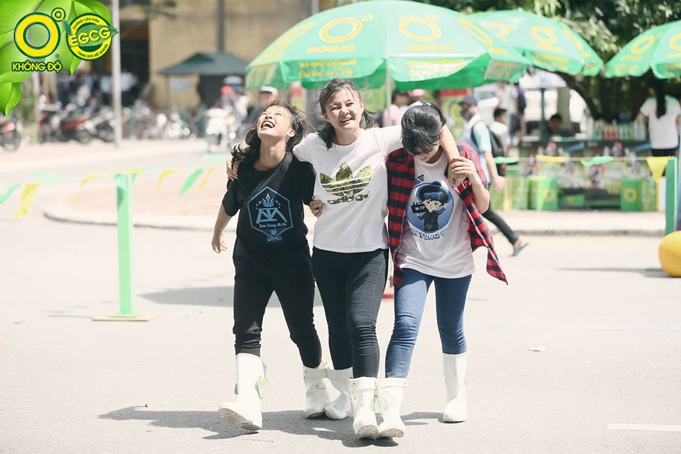 Tra Xanh Khong Do,  Giai nhiet mua he anh 9