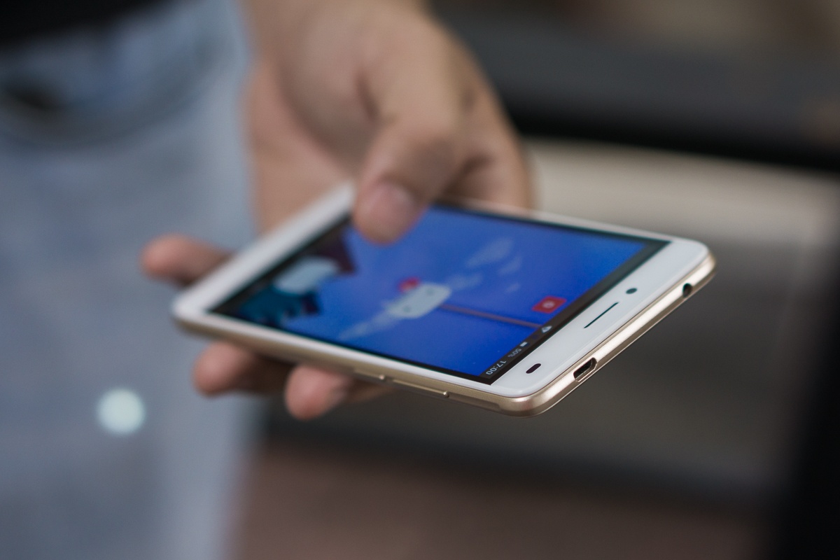 smartphone LAI Yuna S chuyen selfie anh 5