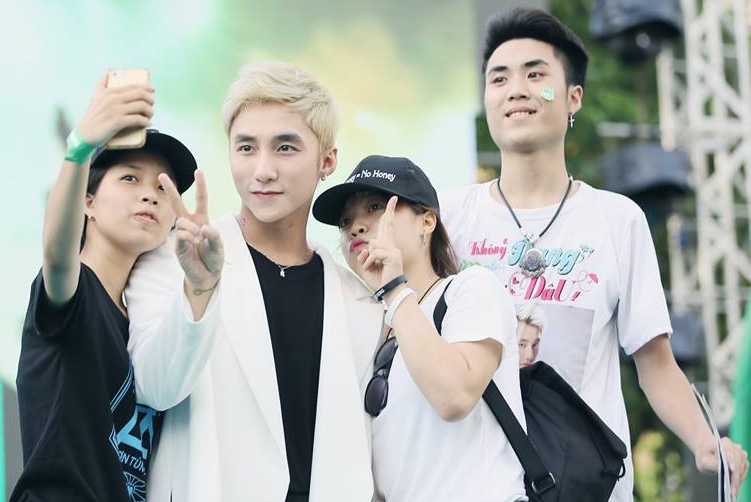 Son Tung M-TP, Vu Cat Tuong hoi ngo gioi tre Hai Phong hinh anh