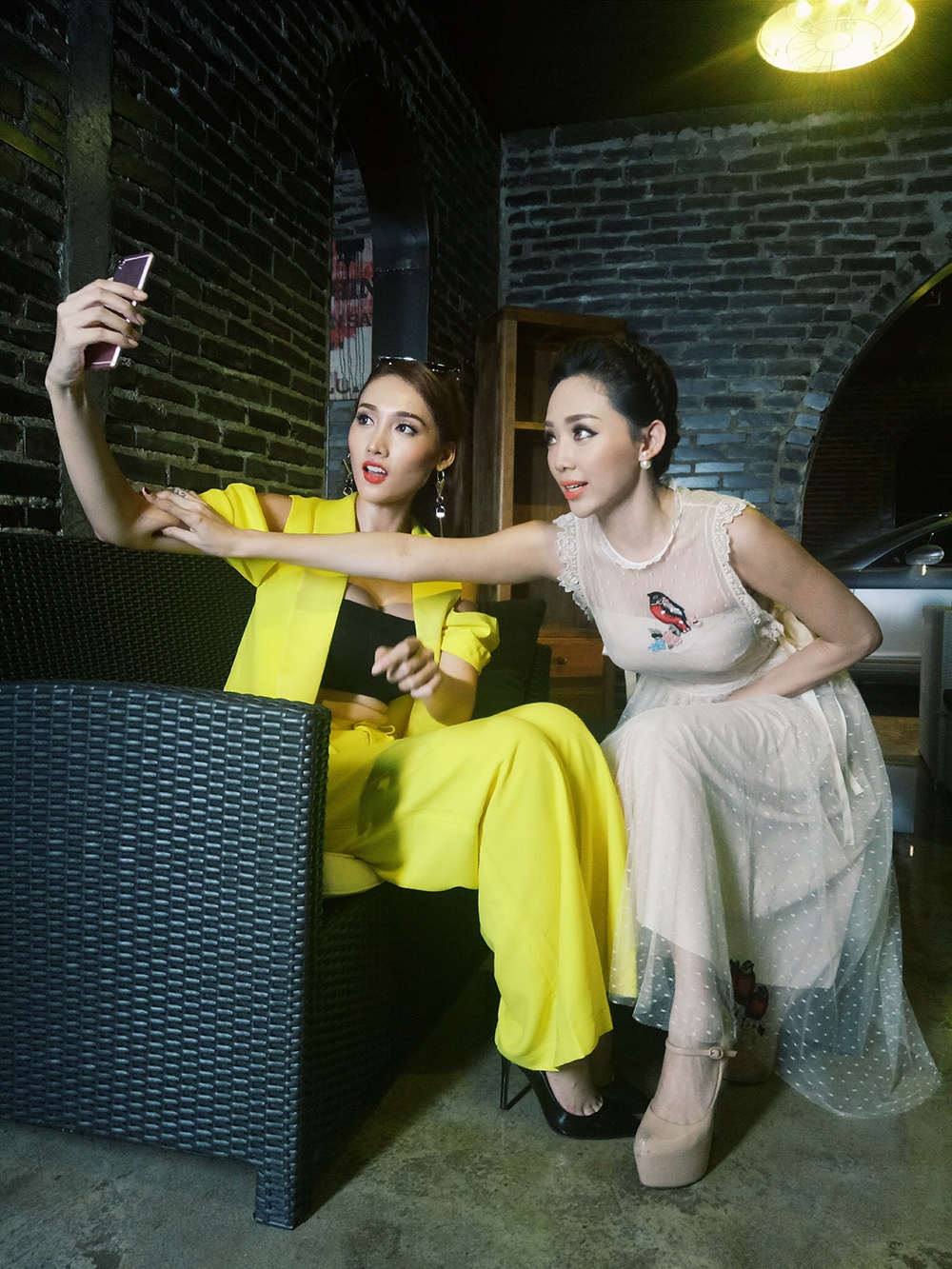 Toc Tien bat mi bi quyet chup anh selfie anh 1