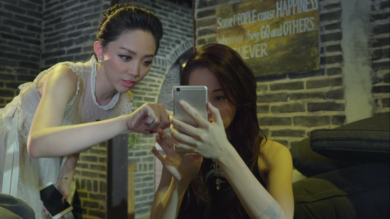 Toc Tien bat mi bi quyet chup anh selfie anh 4