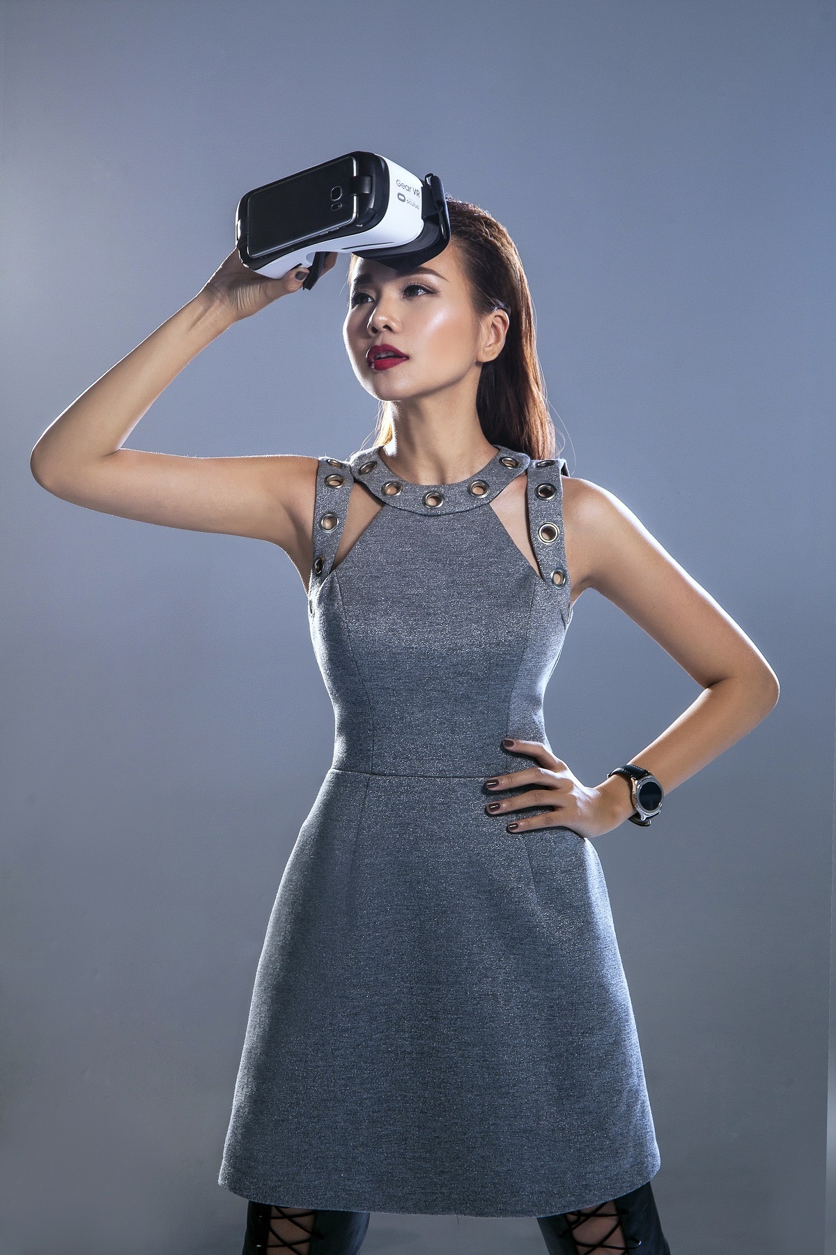 phong cach thoi trang cua Thanh Hang anh 2