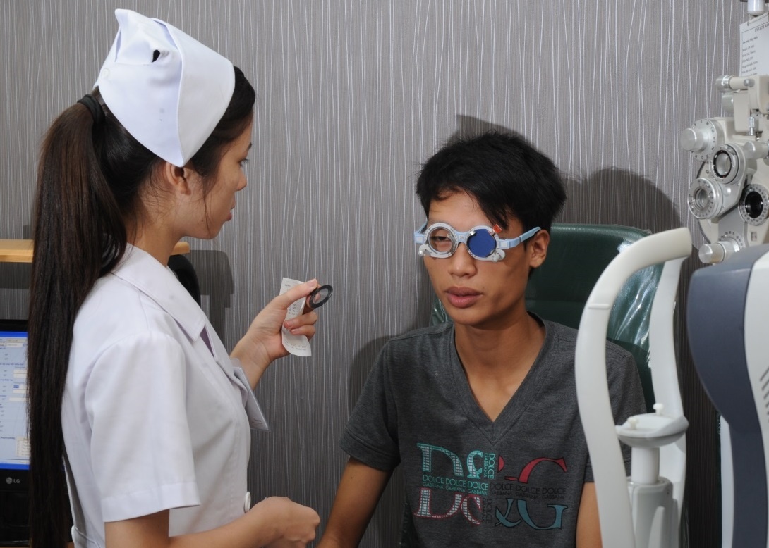 Nhung luu y quan trong khi cham soc mat hang ngay hinh anh