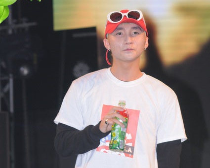 Son Tung M-TP, Vu Cat Tuong khuay dong san khau Hai Phong hinh anh