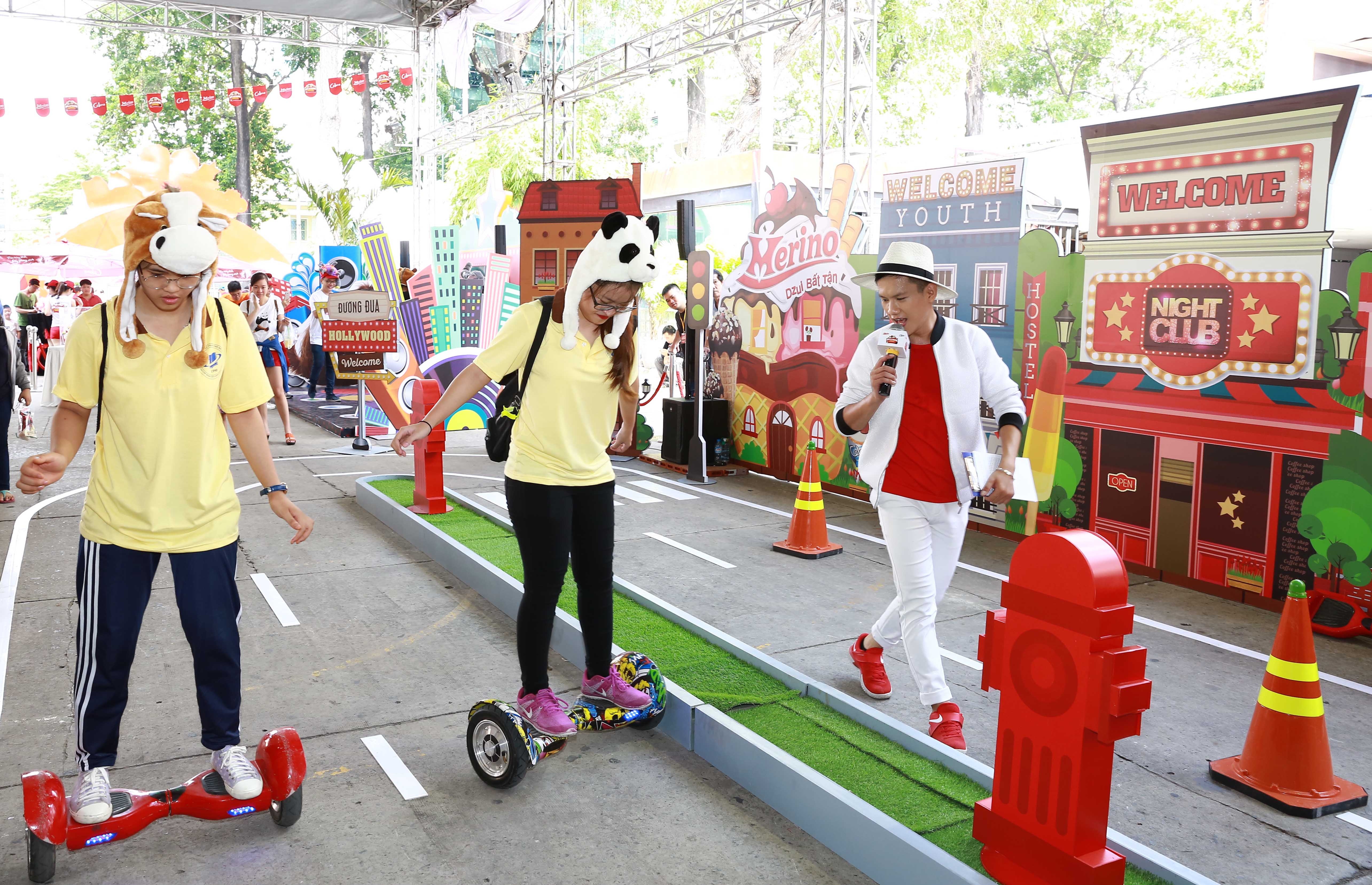 cach tham du Mua he Hollywood anh 4