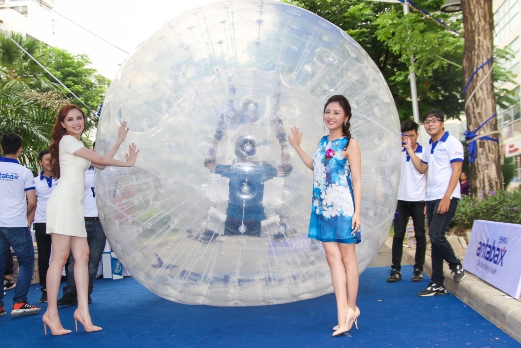 tro choi Zorbing Ball,  Phu My Hung anh 2