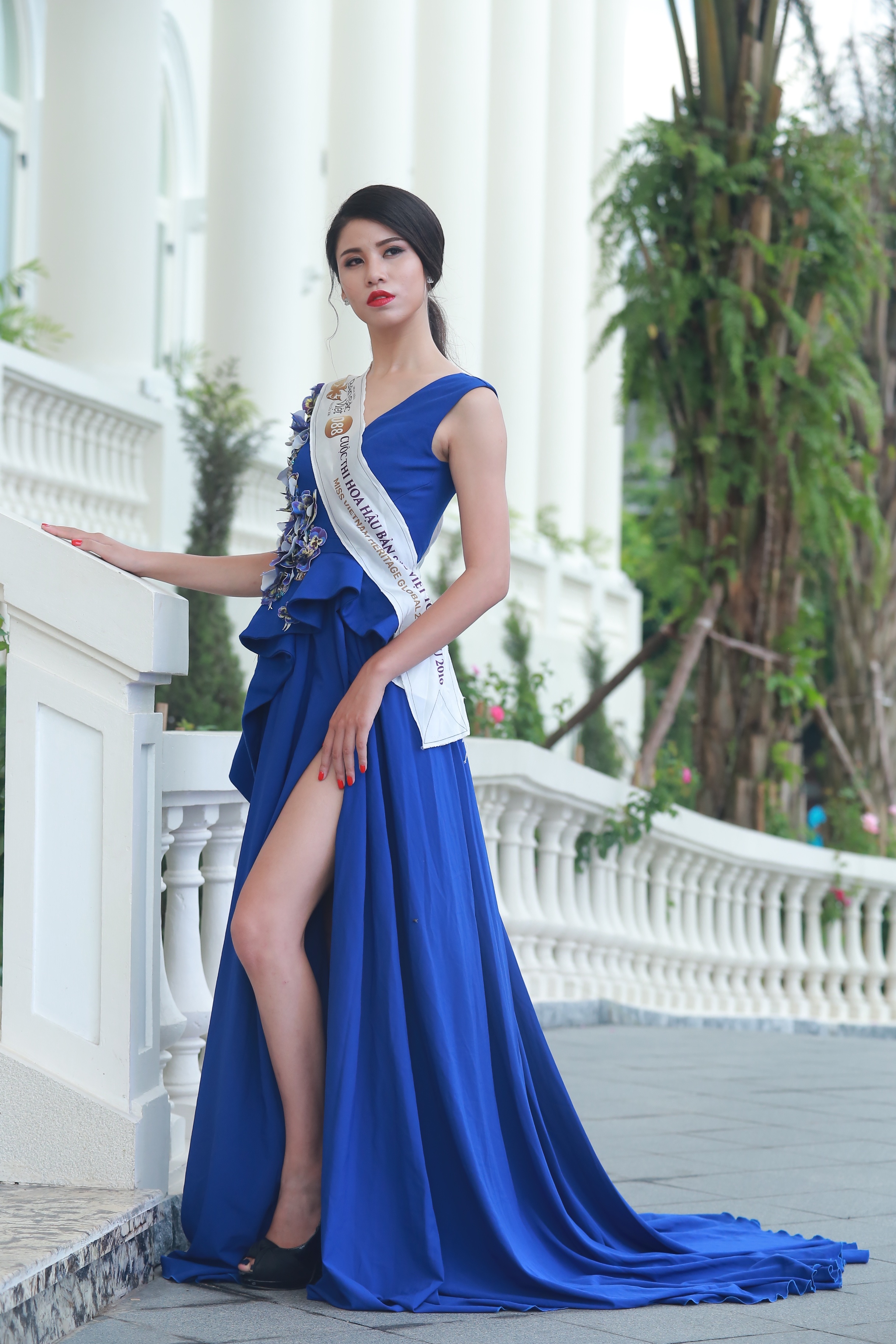 HH Ban sac Viet toan cau trinh dien bikini anh 5