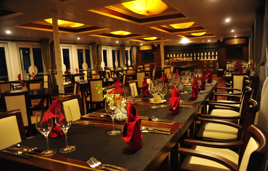 di du thuyen 2 ngay 1 dem tren vinh Ha Long anh 2