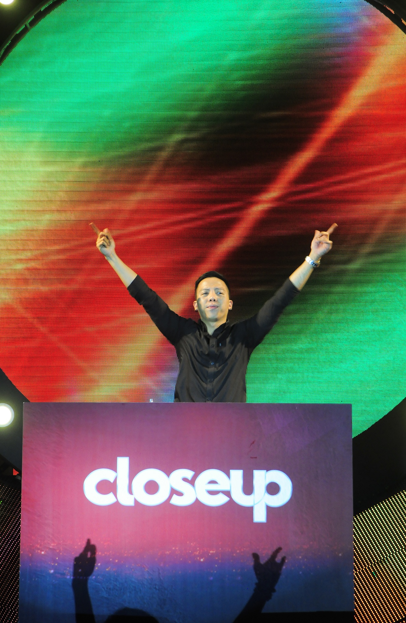 Noo,  Issac,  Toc Tien chay het minh o Cuoc hen de d anh 9