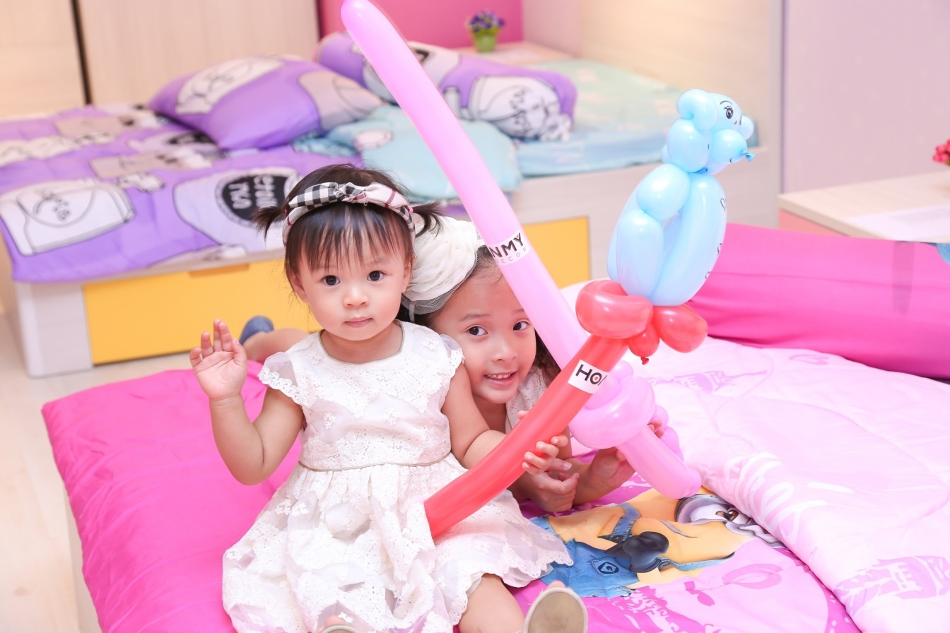 Sao Viet chuan bi cho con buoc vao lop 1 hinh anh