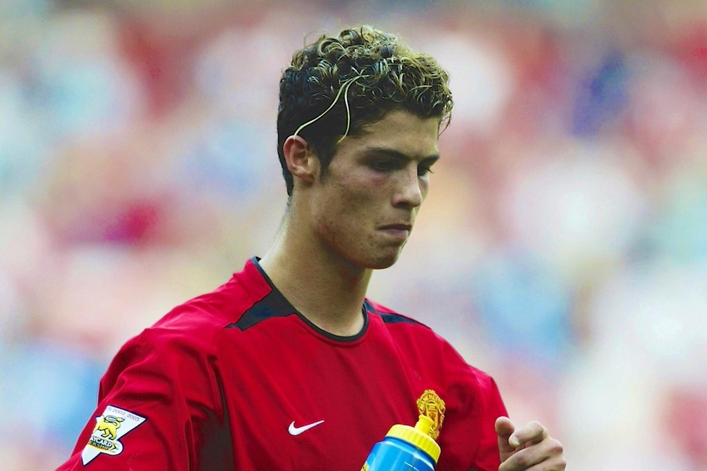 kieu toc cua Cristiano Ronaldo anh 7