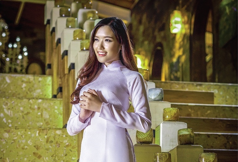 Thai Tuan ra mat BST 'Dong thoi gian' truoc mua tuu truong hinh anh