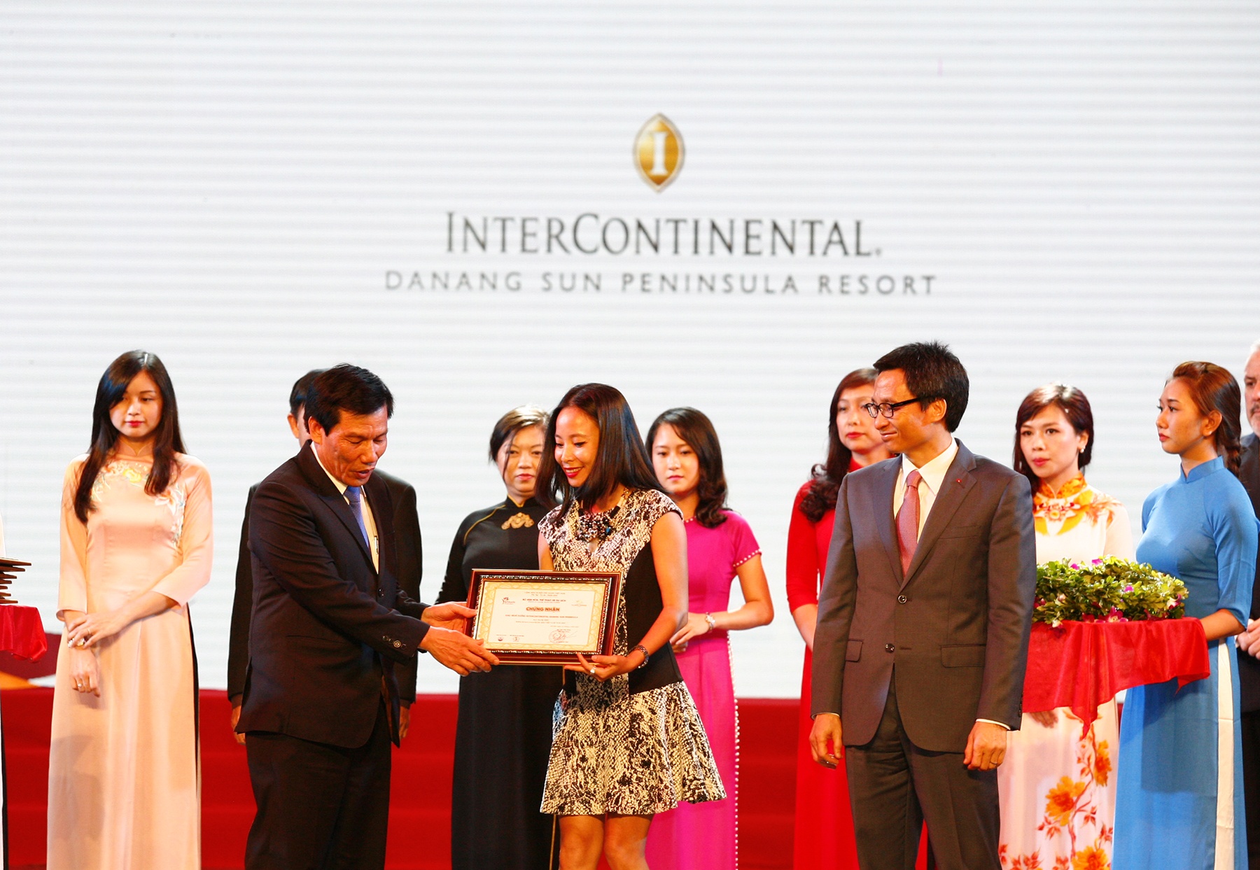 InterContinental Danang dat giai anh 1