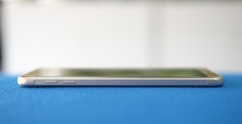 Galaxy A9 Pro 2016 man hinh lon,  pin 5.000 mAh anh 3