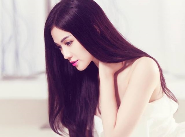 Thu Thuy tro lai rang ro sau thoi gian vang bong hinh anh