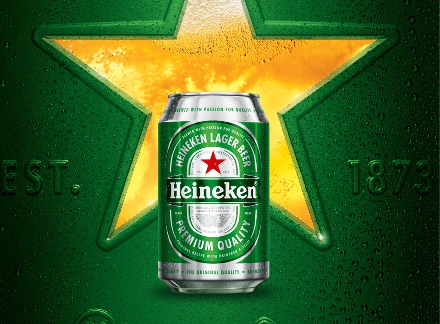 Heineken doi moi voi nhan dien mau xanh nguyen ban hinh anh