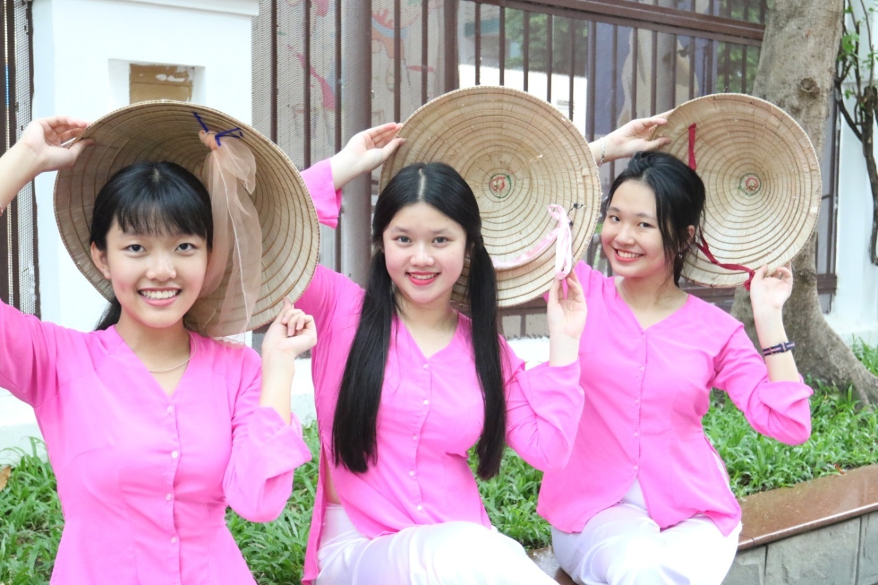 Anh ky yeu 'Mot thoi dang nho' cua hoc sinh Quoc te A Chau hinh anh