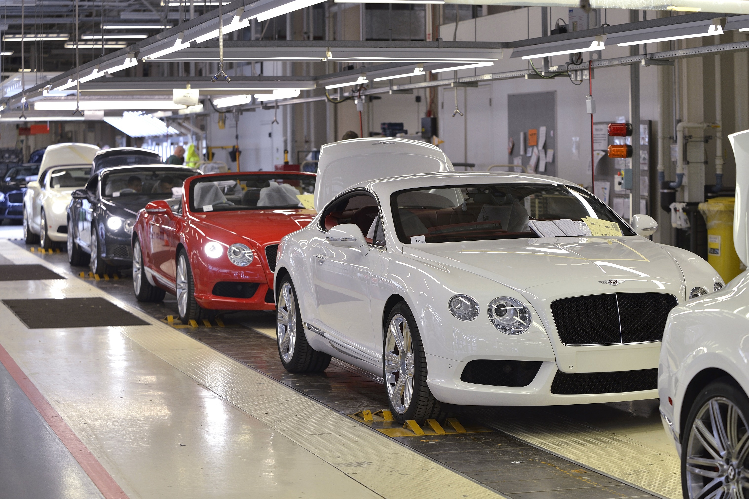 Bentley Hà Nội kiểm tra xe miễn phí ảnh 3 Bentley Ha Noi kiem tra xe mien phi anh 3