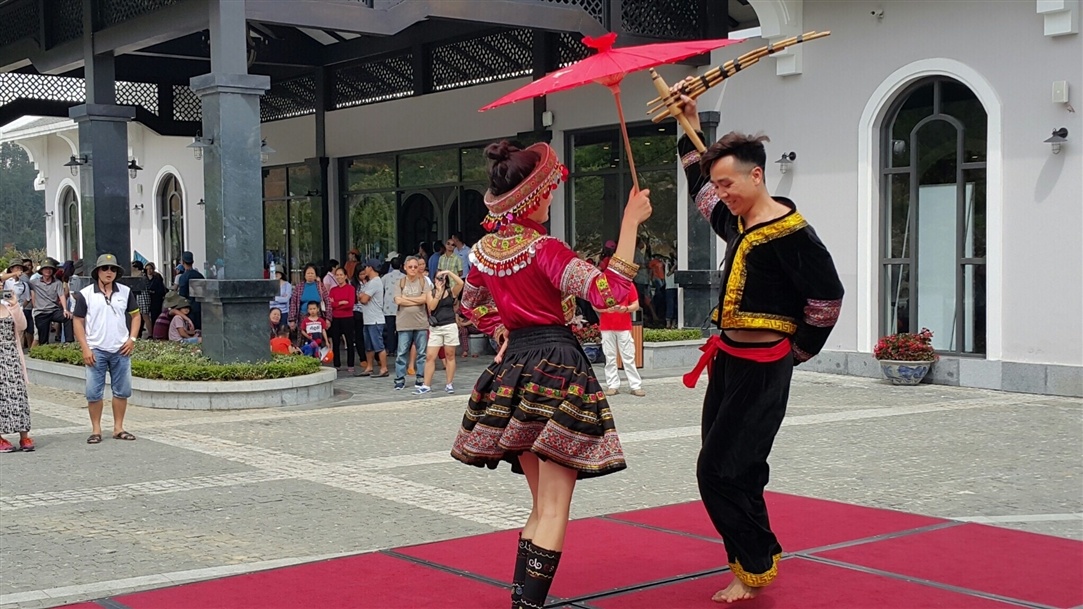 trai nghiem Fansipan Legend anh 9