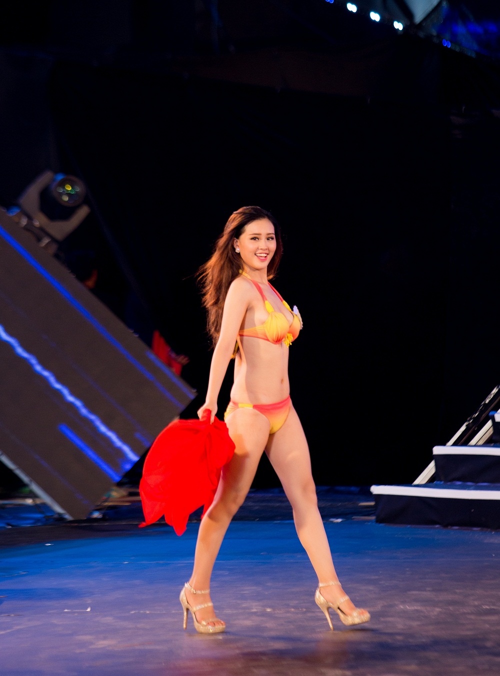 Sac Ngoc Khang anh 4