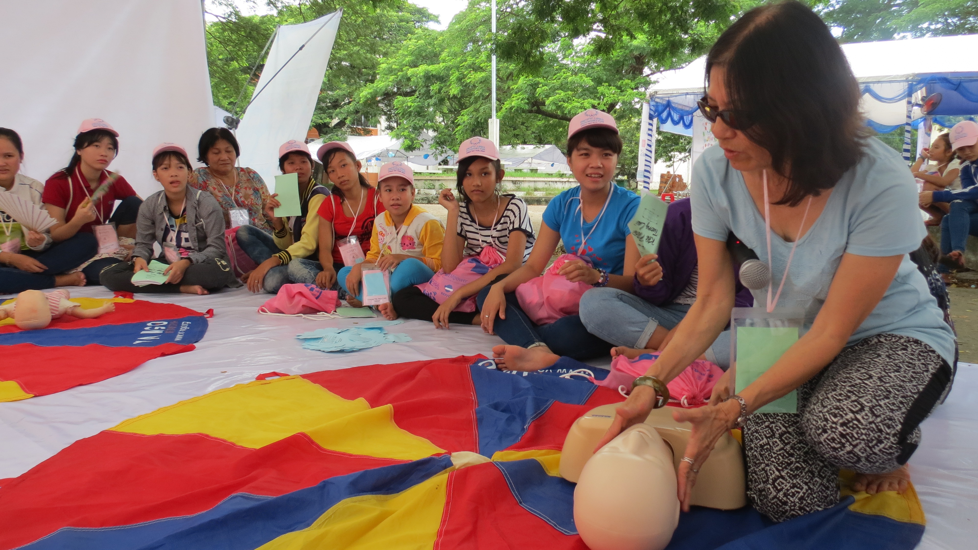 700 be gai hoc cach phat trien ban than anh 5