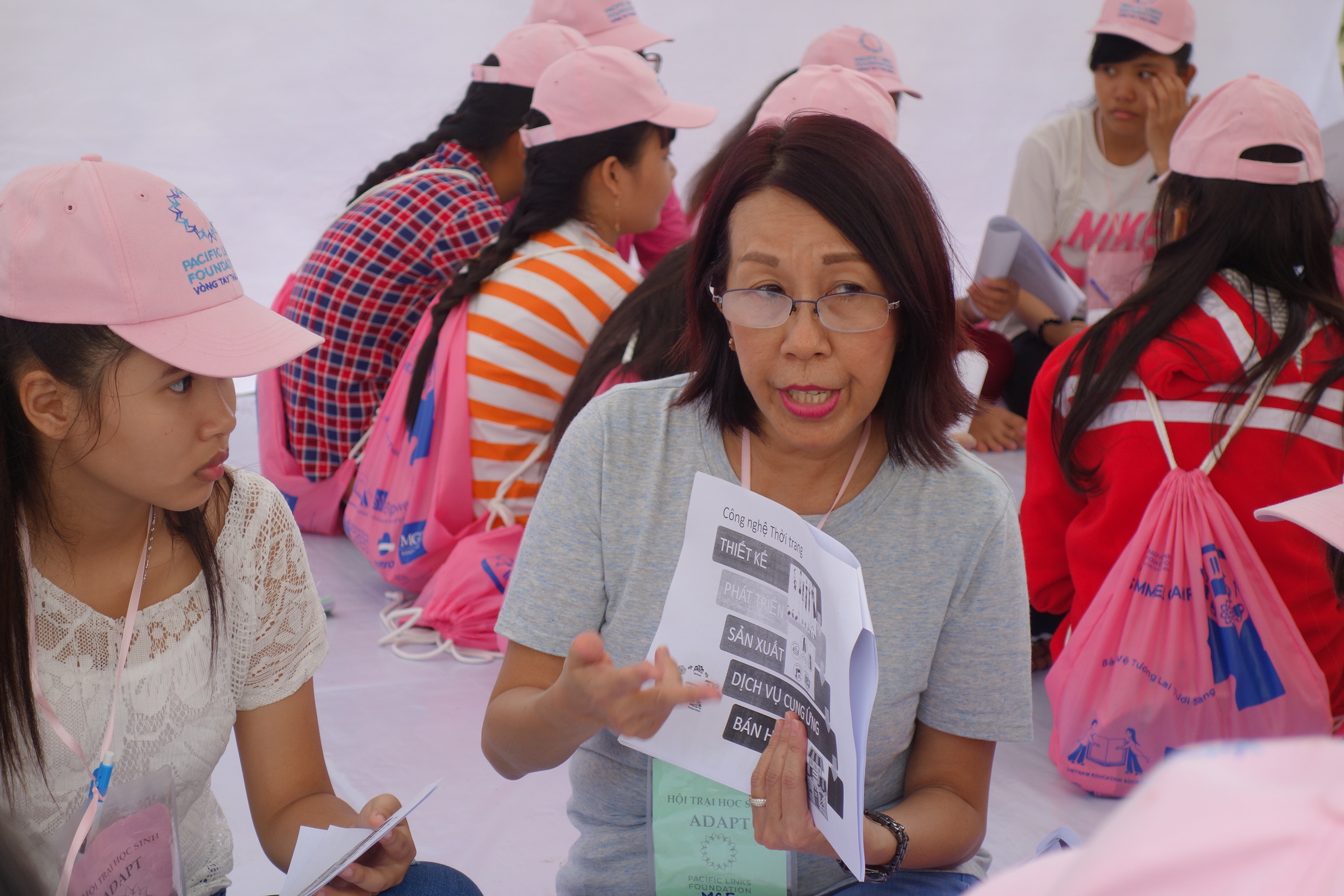 700 be gai hoc cach phat trien ban than anh 7