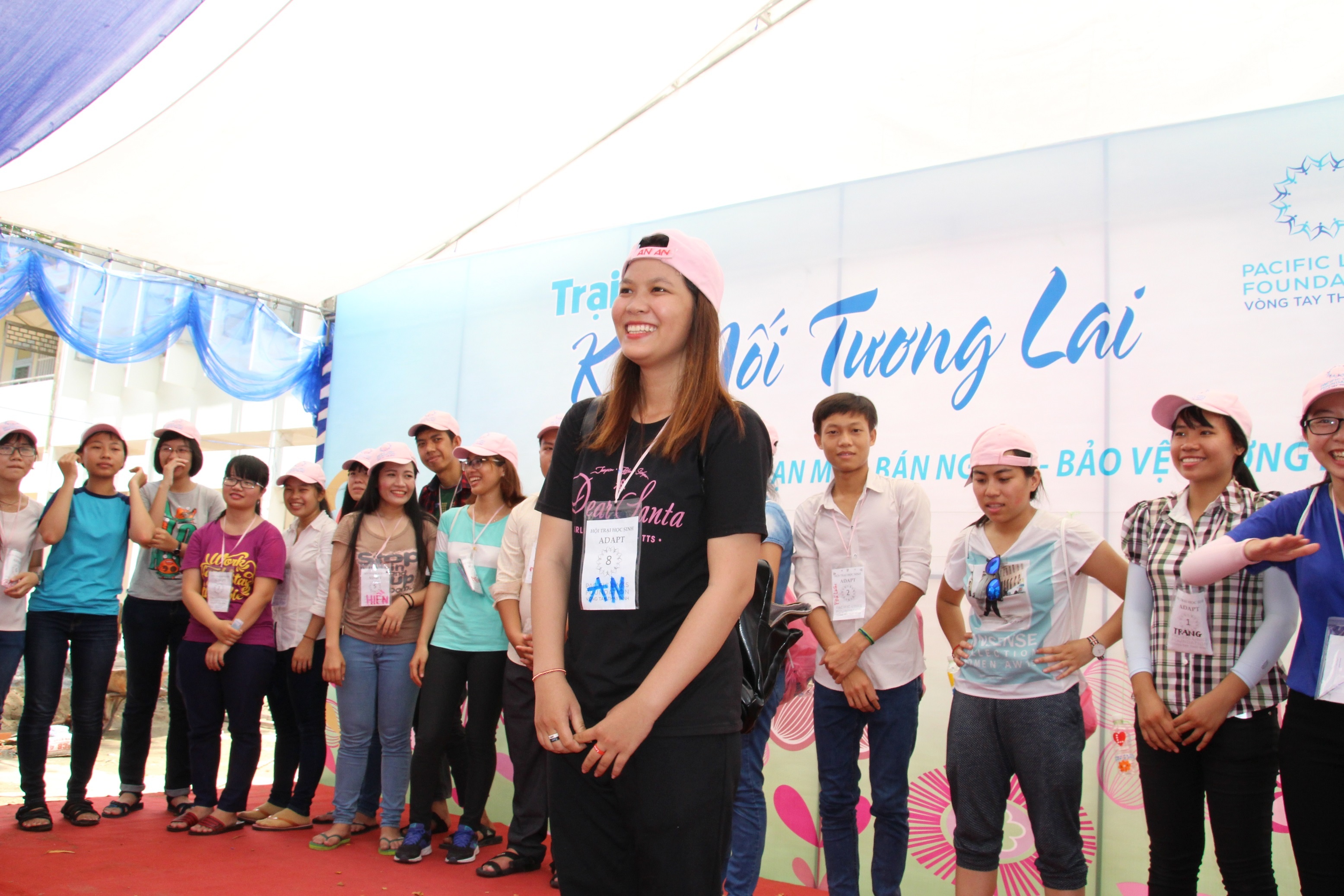 700 be gai hoc cach phat trien ban than anh 8