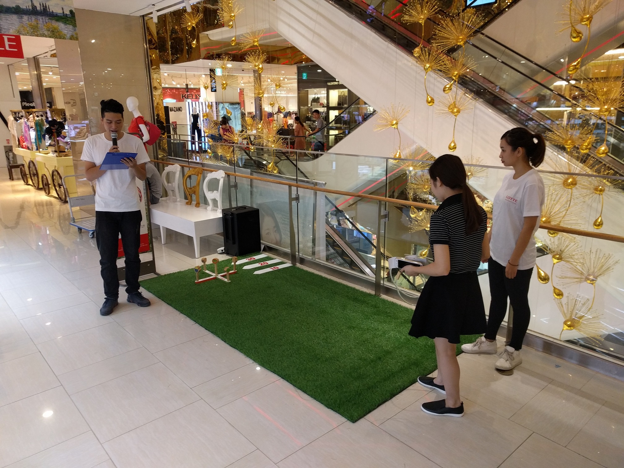 Mua sam tai Lotte anh 3