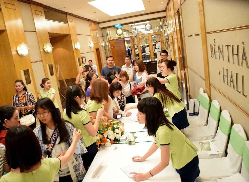 phau thuat ham mom tai JW anh 2