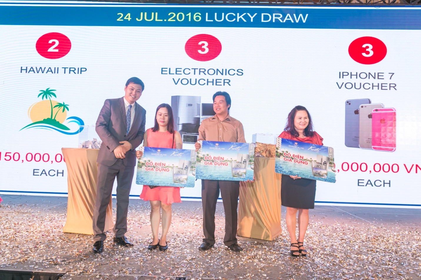 Tòa tháp Hawaii - đảo Kim Cương ra mắt ảnh 4 Toa thap Hawaii - dao Kim Cuong ra mat anh 4