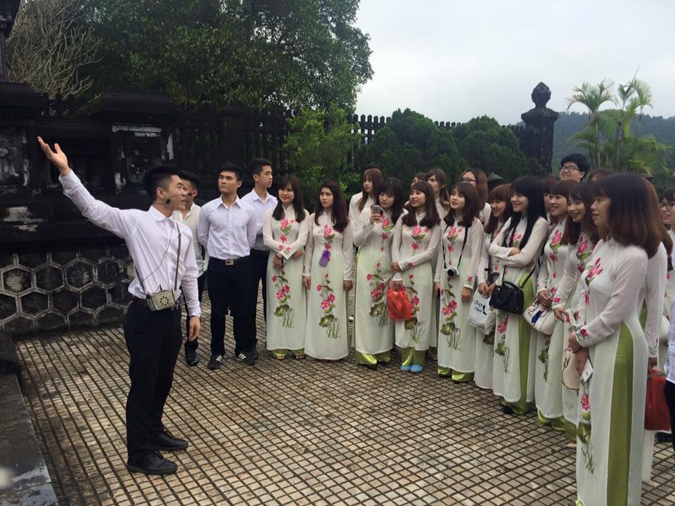 hoc quan tri kinh doanh tai DH Phuong Dong anh 2