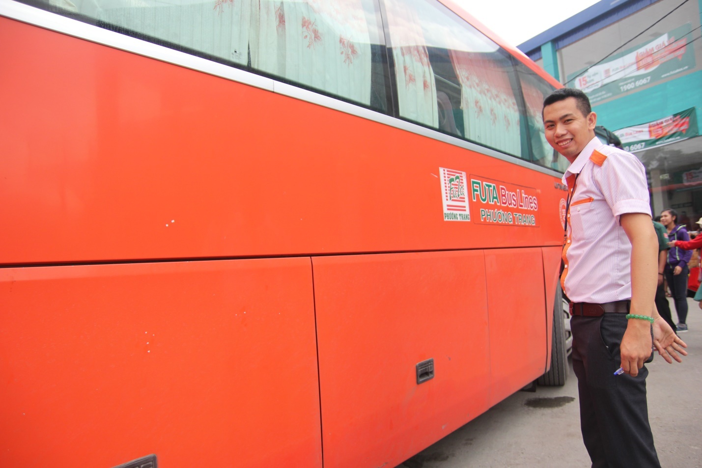 Đi xe Phương Trang, phúc lộc đầy tràn ảnh 2 Di xe Phuong Trang, phuc loc day tran anh 2