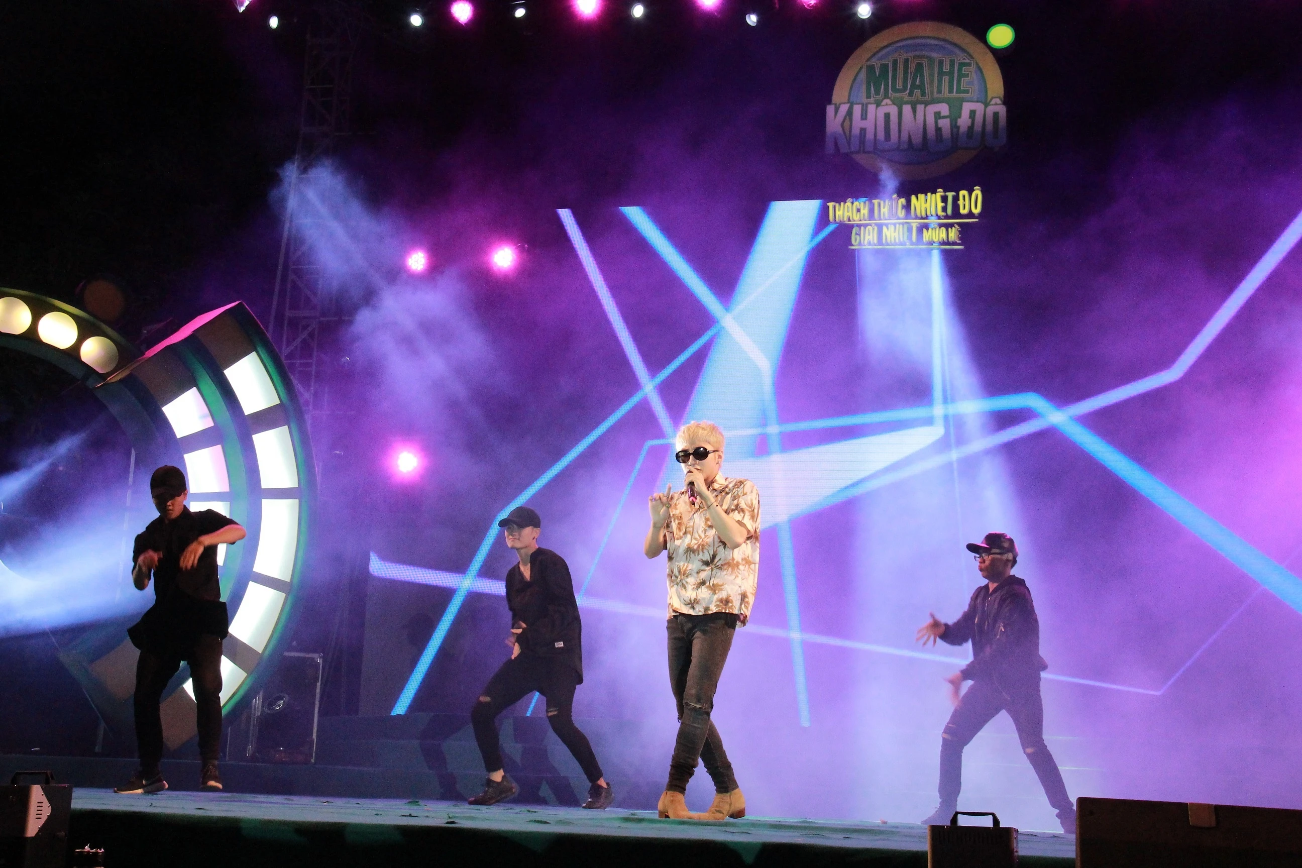 san ve du gala Giai nhiet mua he anh 8