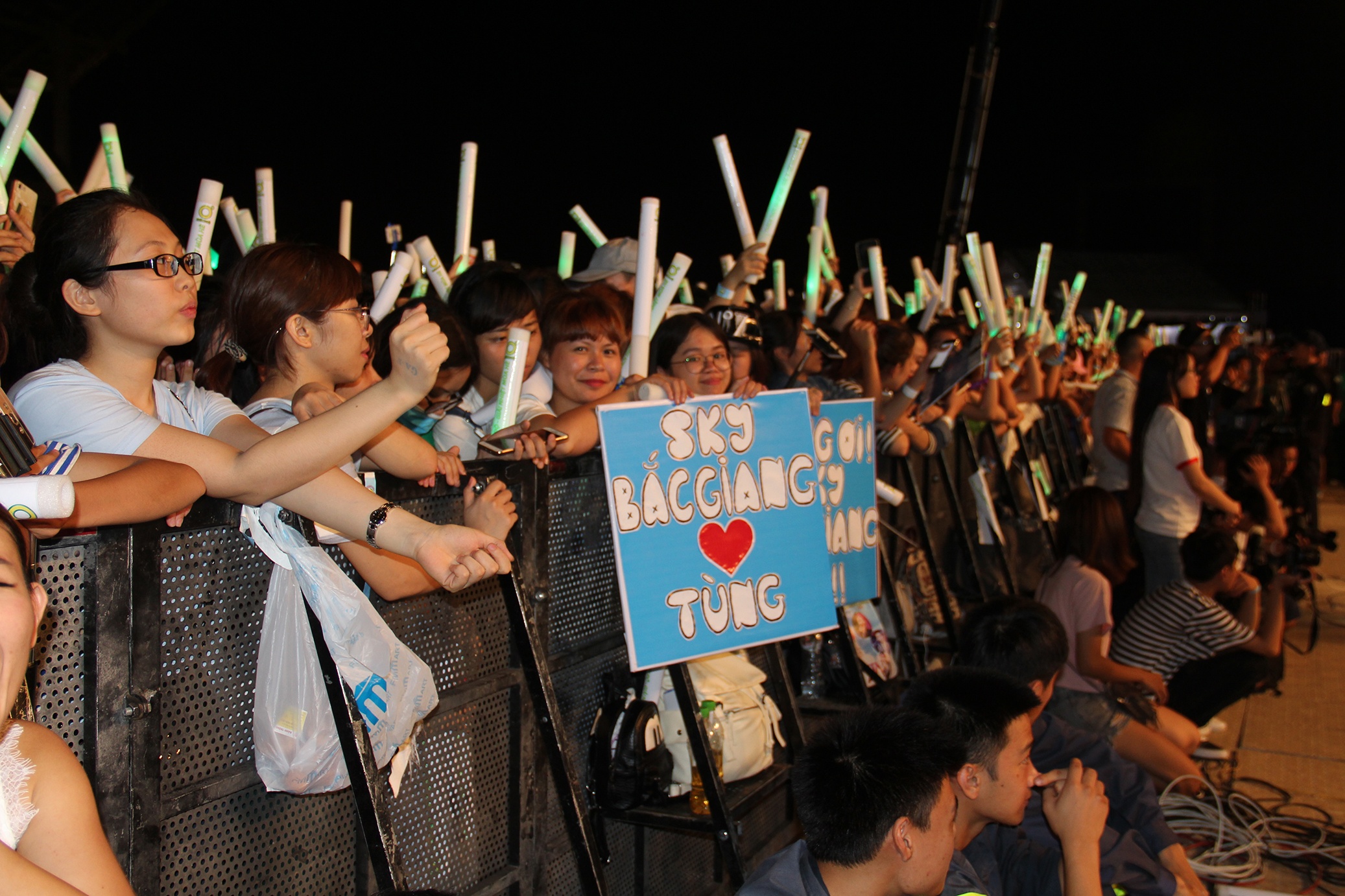 Giai nhiet mua he,  Son Tung M-TP,  Mua he khong do anh 3