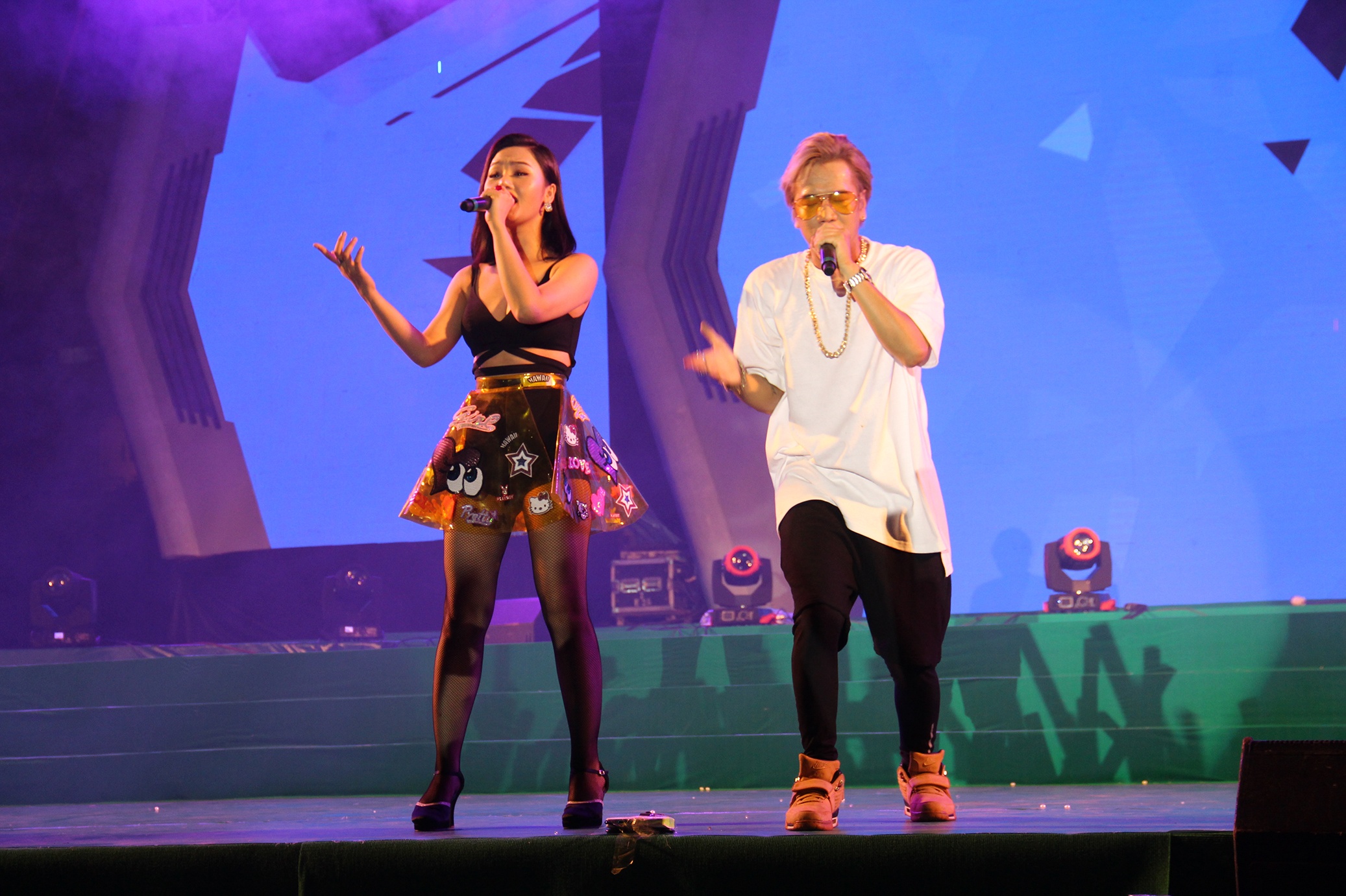 Giai nhiet mua he,  Son Tung M-TP,  Mua he khong do anh 11